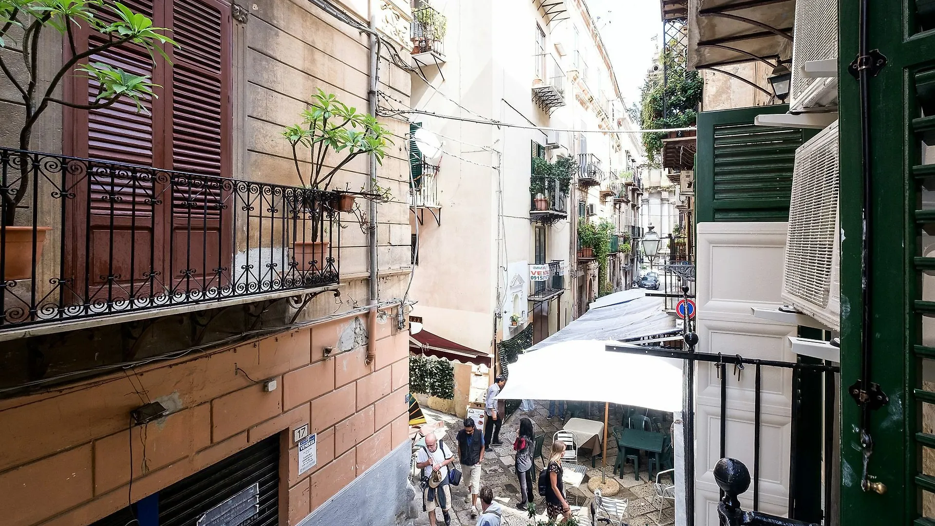Domus Sicily - Casa Conti All'Orologio Palermo 0*,  Italia